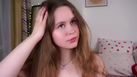 Kira online show from 04-10-26, 10:36