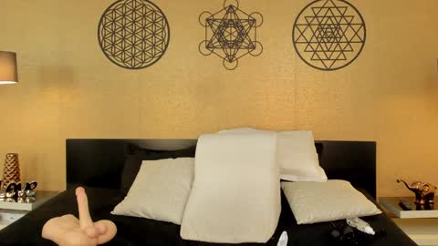 Snapshot of kendraleroy chatting on 01-07-25, 05:31 KENDRA online show from 01-07-25, 05:31