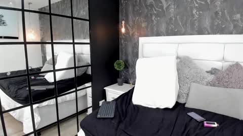 Snapshot of kendraleroy chatting on 03-04-25, 01:23 KENDRA online show from 03-04-25, 01:23