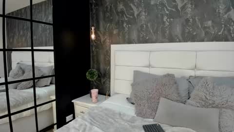 Snapshot of kendraleroy chatting on 03-12-25, 09:03 KENDRA online show from 03-12-25, 09:03