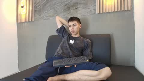 kenny_hank online show from 03-25-26, 03:45