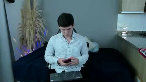 Santiago online show from 03-06-26, 05:37