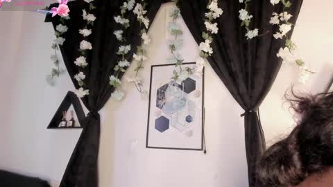 Snapshot of kentha_mitchellss chatting on 05-01-26, 11:15 KENTHA online show from 05-01-26, 11:15
