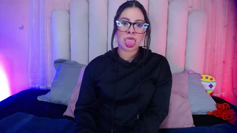 Keny online show from 03-26-26, 03:34