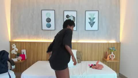 kenya  online show from 02-25-26, 03:43