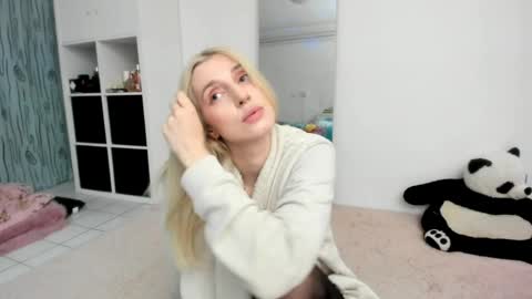 Kenzie online show from 05-23-26, 05:06