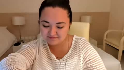 Snapshot of kerriappelt chatting on 06-21-26, 05:10 Pretty P online show from 06-21-26, 05:10