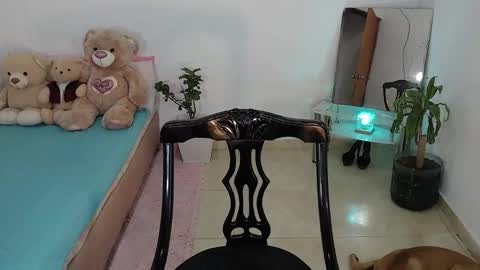 Mia  online show from 02-07-26, 04:33