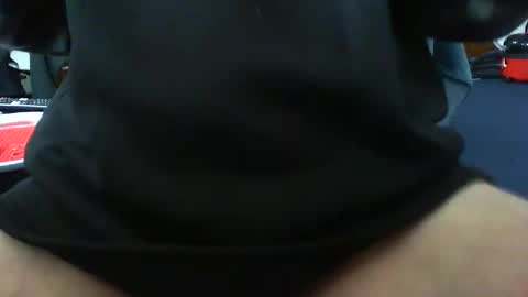 Snapshot of kevee1955 chatting on 10-25-25, 10:12 Daddyo online show from 10-25-25, 10:12