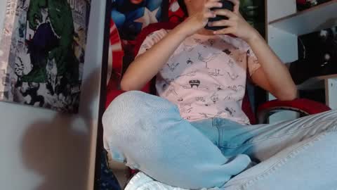 Snapshot of kevin_charless chatting on 04-06-26, 11:22 Kevin online show from 04-06-26, 11:22