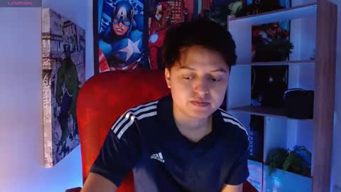 Snapshot of kevin_charless chatting on 04-11-26, 11:14 Kevin online show from 04-11-26, 11:14