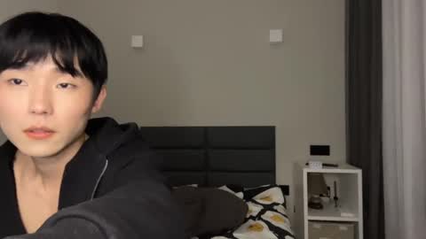 Snapshot of kevin_mils chatting on 02-20-25, 07:41 kevin_mils online show from 02-20-25, 07:41