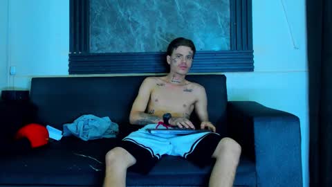 kevinperlas_ online show from 12-02-25, 12:27