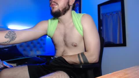 Snapshot of kevinsantiag0 chatting on 02-08-26, 04:05 kevinsantiag0 online show from 02-08-26, 04:05
