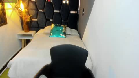 KEYLA BRUNETTE online show from 04-04-26, 11:40