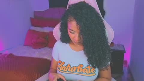Snapshot of keyla_roberts_ chatting on 06-25-26, 01:16 Adhara. Help me reach 100 likes online show from 06-25-26, 01:16