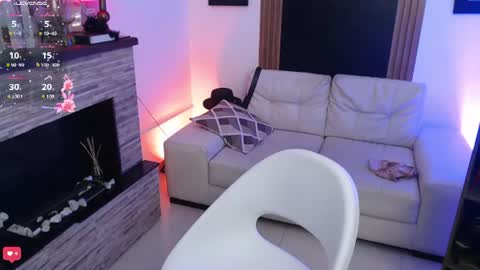 Snapshot of keylathomson chatting on 06-30-26, 10:27 Keyla online show from 06-30-26, 10:27