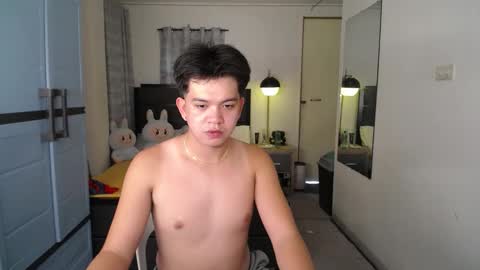 Arch online show from 04-21-26, 07:14