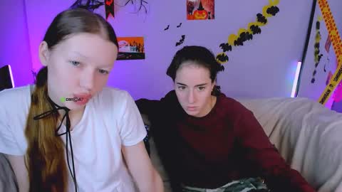 khloebeauty online show from 10-29-25, 08:32