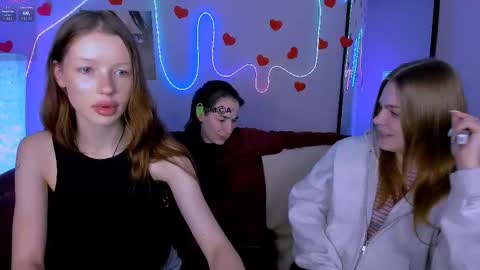 khloebeauty online show from 02-25-26, 08:18