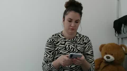 Sarah online show from 02-06-26, 07:12