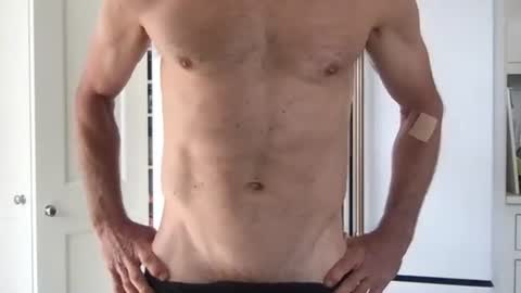 Snapshot of kicknbutt chatting on 02-02-26, 07:01 Kicknbutt online show from 02-02-26, 07:01