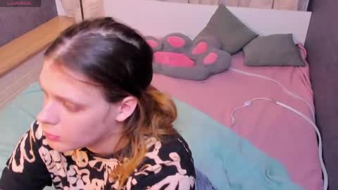 Kiki online show from 03-15-26, 10:43