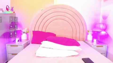 Snapshot of kikiisweet chatting on 05-27-26, 01:57 KI KI online show from 05-27-26, 01:57