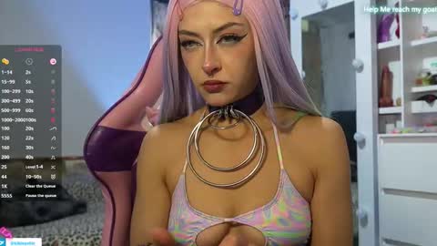 kiki online show from 11-06-25, 07:04