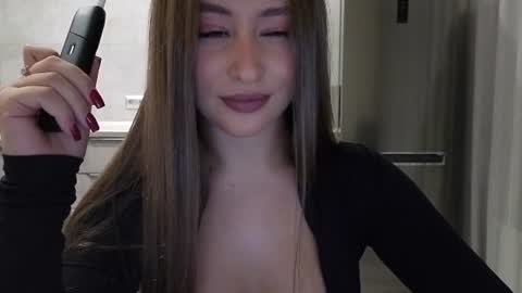 EvaAnna online show from 06-08-26, 03:45