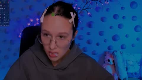 kim_classy online show from 12-18-25, 08:26