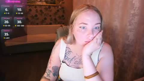 Snapshot of kim_girl_next_door chatting on 07-23-26, 02:26 KIM online show from 07-23-26, 02:26