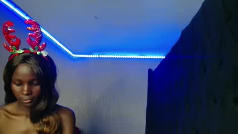 Snapshot of kimberly_chloe chatting on 03-04-26, 04:13 Kimberly online show from 03-04-26, 04:13