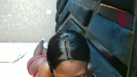 Snapshot of kimberly_chloe chatting on 03-08-26, 02:04 Kimberly online show from 03-08-26, 02:04