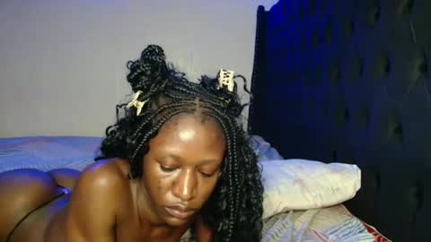 Snapshot of kimberly_chloe chatting on 03-18-26, 03:20 Kimberly online show from 03-18-26, 03:20