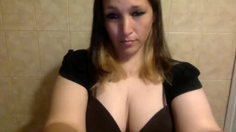 Snapshot of kimberlylynn chatting on 07-01-26, 10:17 KimberlyLynn online show from 07-01-26, 10:17