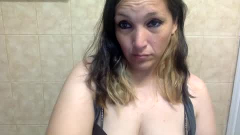 Snapshot of kimberlylynn chatting on 07-03-26, 01:06 KimberlyLynn online show from 07-03-26, 01:06