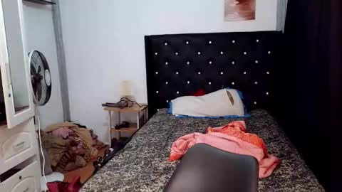 Snapshot of kimchi6969 chatting on 03-26-26, 06:46 Reyna online show from 03-26-26, 06:46