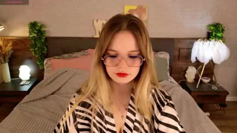 KimEvanss online show from 05-02-26, 05:34