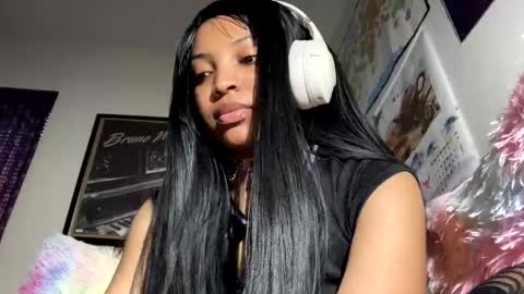 Kimi online show from 02-06-25, 12:16