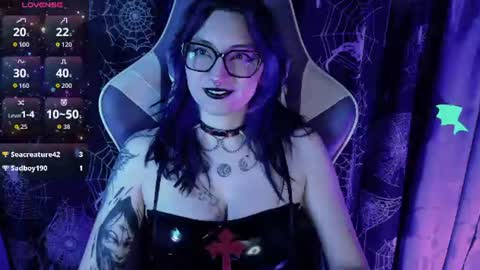 Snapshot of kimlennox__ chatting on 06-19-26, 02:10 Kim Lennox online show from 06-19-26, 02:10