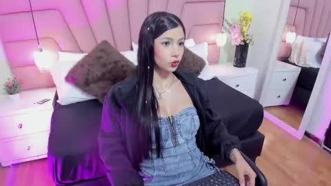 kimluna1 online show from 01-11-26, 04:28