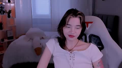 kimm wong online show from 06-12-26, 03:49