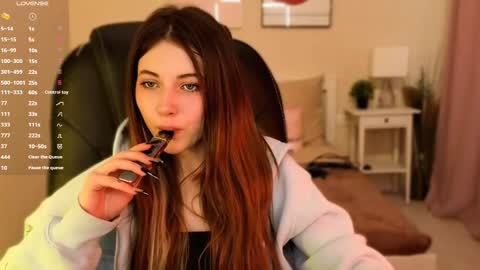  Your Kimmie  follow me  online show from 05-27-26, 03:31