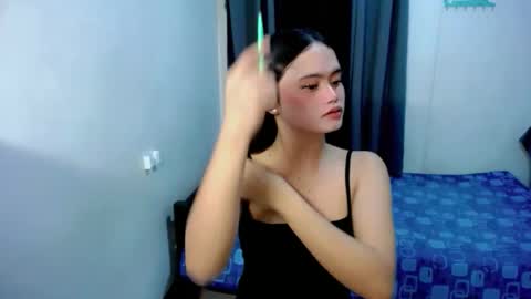 kim ejara online show from 04-05-26, 11:46