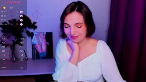 Hazel online show from 10-11-25, 08:46