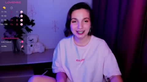 Hazel online show from 11-19-25, 10:32