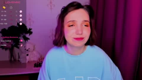 Hazel online show from 11-26-25, 12:22