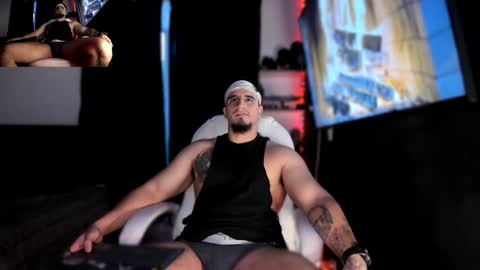 King Bear online show from 12-22-24, 01:45