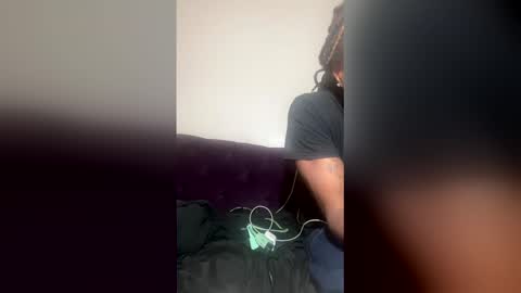 Snapshot of kingecstasyxxxddd chatting on 04-15-26, 08:31 kingecstasyxxxddd online show from 04-15-26, 08:31